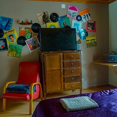 Abondance Le Retro Bed & Breakfast エクステリア 写真